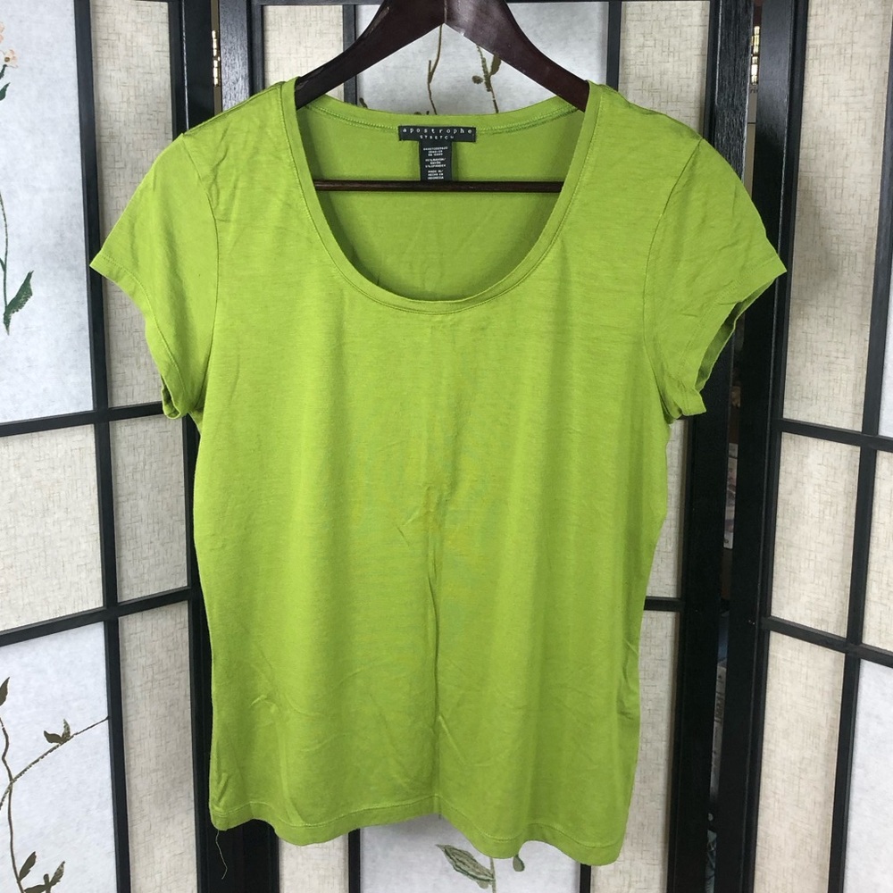 4 for 25$ Apostrophe Stretch Summer Color T-Shirt. Women’s size Medium.